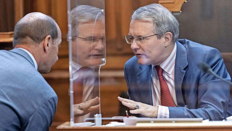 «Frontaler Angriff auf die Medienfreiheit»: Thomas Hefti wird für einen Vorstoss von Journalistinnen und Journalisten heftig kritisiert. 