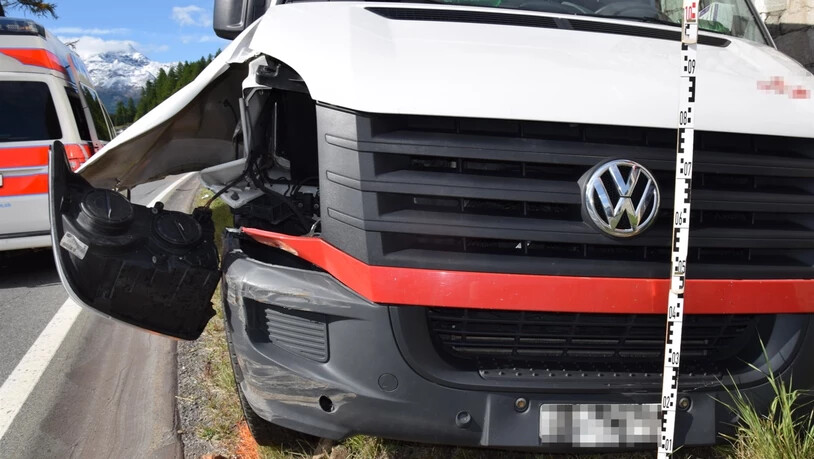 Am Lieferwagen entstand Sachschaden von über 15'000 Franken.