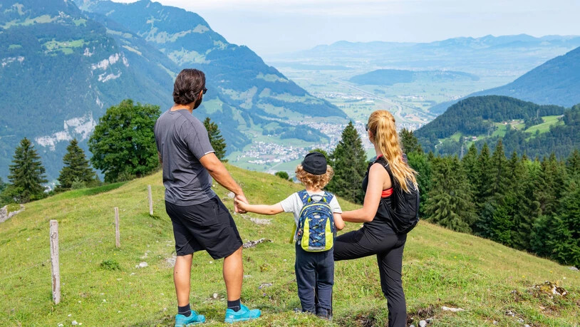 Wandern ist ein Erlebnis für die ganze Familie. Zu einer guten Wanderung gehört aber mehr als nur das eigentliche Wandern.