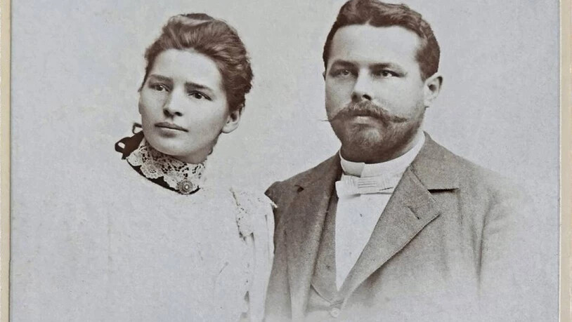 Hochzeitsportrait I: Ferdinand Leuzinger und Leonie Streiff lassen sich 1893 von Fritz Glarner-Fieger fotografieren.