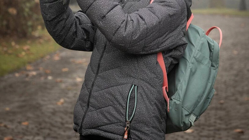 Vor ungefähr einem Monat hat mich die elfjährige Elina aus Ennenda angerufen und gefragt, ob sie mich am nationalen Zukunftstag begleiten dürfe, schreibt «Glarner Nachrichten»-Fotograf Sasi Subramaniam.