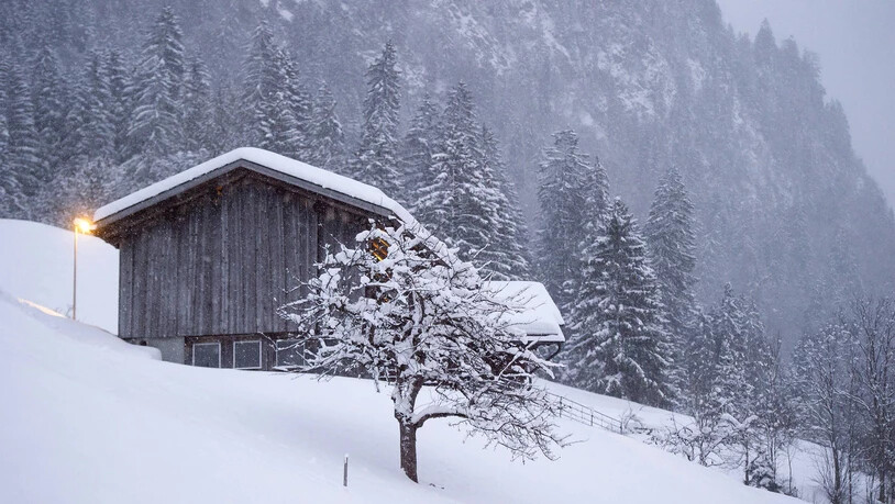 Frau Holle war am Werk: In den nördlichen Alpen fiel in den letzten zwei Tagen viel Schnee.