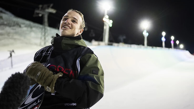 Der 27-jährige St. Galler springt am stark besetzten Heim-Weltcup vor Shaun White auf das Podest