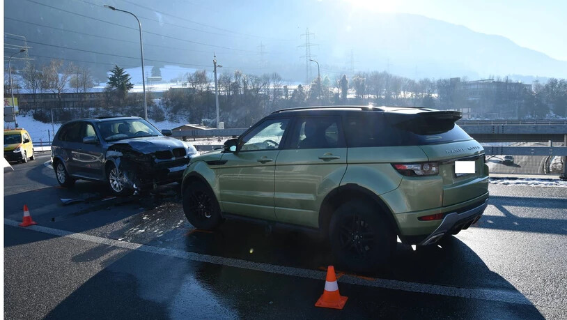 Die Unfallstelle auf dem Kreisel Süd in Chur.
