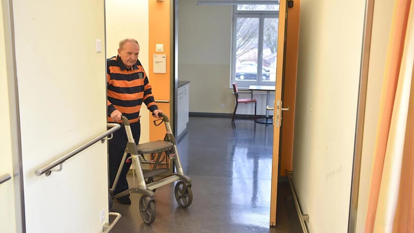 Zeit zu gehen: Mit Bernd Strasser verliert das Pflegezentrum Linthgebiet seinen letzten Bewohner. 