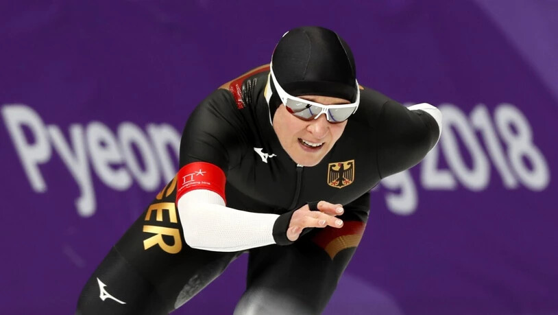 Sieg und Niederlage: Über 3000 m wurde Claudia Pechstein Letzte, aber sie ist nun die erste Athletin mit acht Teilnahmen bei Winterspielen