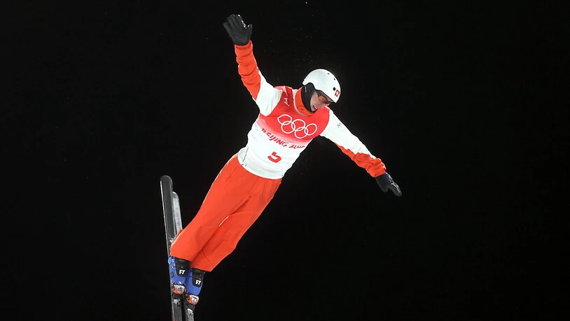 Pimin Werner fliegt im Genting Snow Park knapp am Podest vorbei