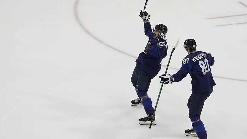 Die Finnen bejubeln den Siegtreffer