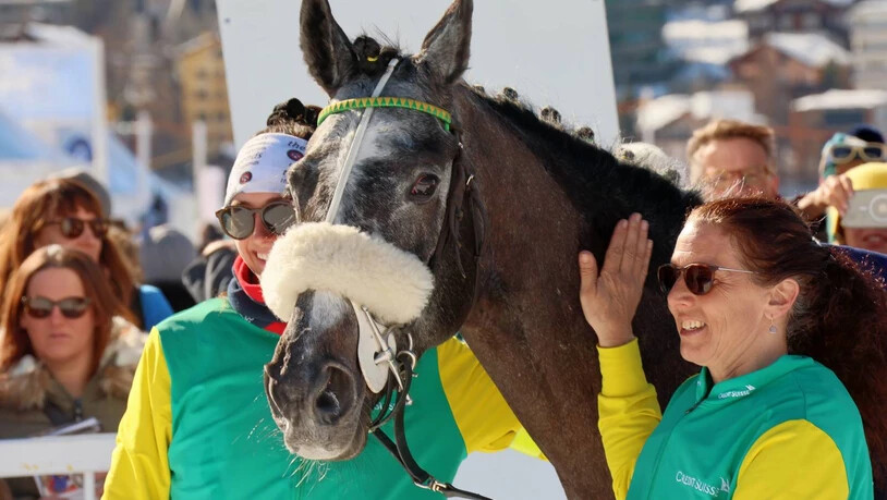 Prätorius gewinnt mit Franco Moro das Skikjöring  ‘Grand Prix Credit Suisse’.