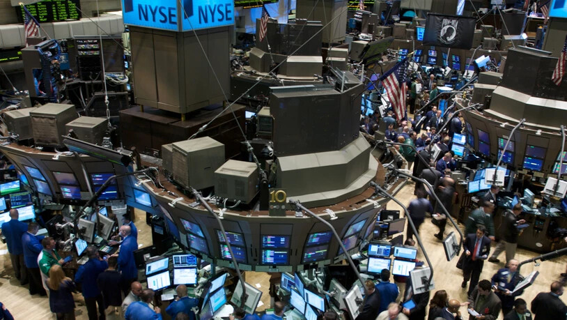Händlerinnen und Händler an der New Yorker Stock Exchange (NYSE), der grössten Wertpapierbörse der Welt. (Archivbild)