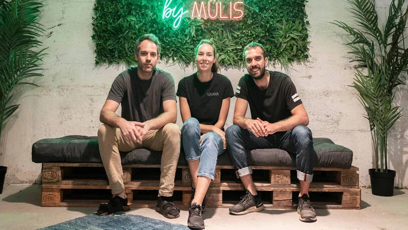 «Wir wollen etwas ausprobieren»: Raffael Müller (links), Adriana Paravicini und Simon Müller wollen dem Erlenhof neues Leben einhauchen – mit Techno und elektronischer Musik.