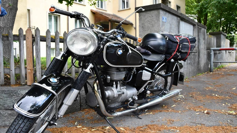 Unfallfahrzeug: Der Töff des 66-jährigen Deutschen wurde bei dem Unfall beschädigt.