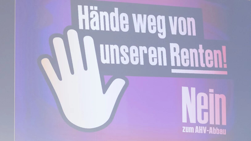 Linke und Gewerkschaften wehren sich erneut gegen die Erhöhung des Frauen-Rentenalters von 64 auf 65 Jahre. Die AHV-Reform sei nicht ausgewogen, argumentieren sie. (Archivbild)