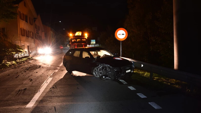 Selbstunfall: Das Auto erleidet einen Totalschaden.