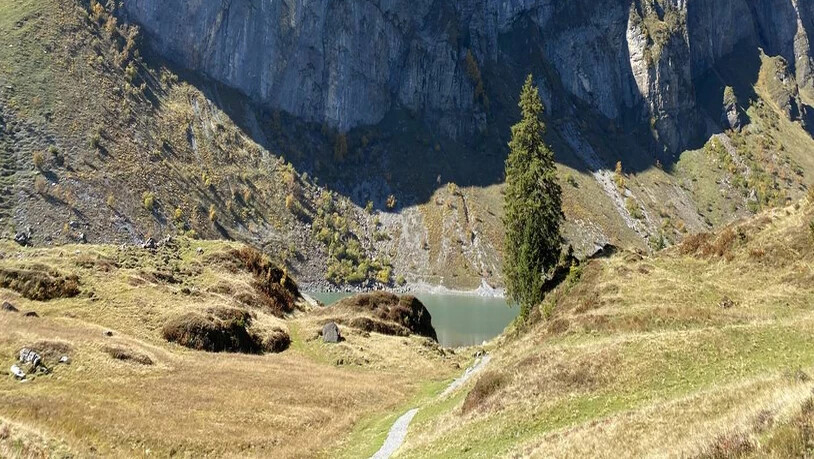 Roman Cools aus Netstal gelang ein imposantes Bild vom Oberblegisee.