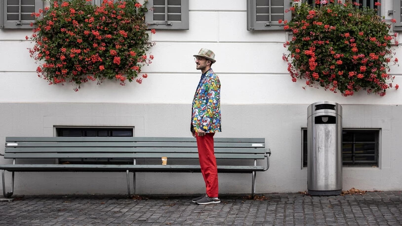 Er lebt seit elf Jahren im Kanton Glarus.