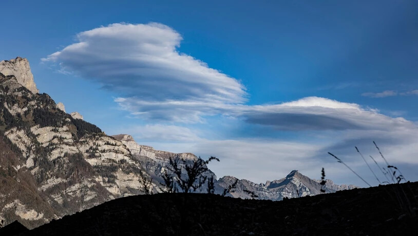 In Obstalden sieht Subramaniam noch eine Wolke, die wie eine fliegende Untertasse aussieht.