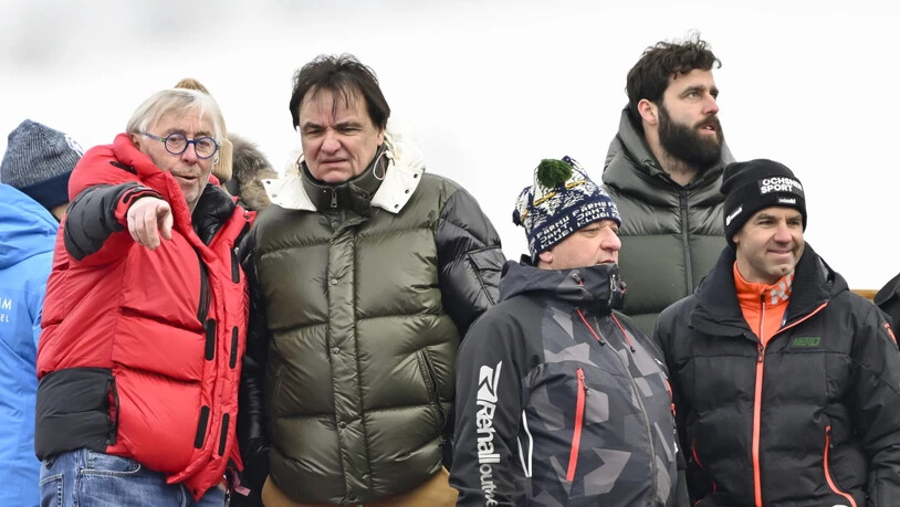 Die Schweizer Ski-Legende Roland Collombin verfolgt das Rennen mit Sion-Präsident Christian Constantin vor Ort
