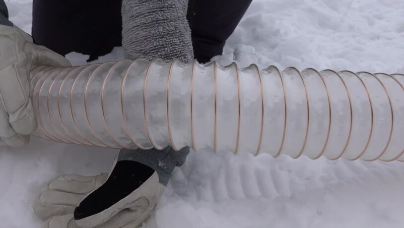 Innovation: Ein Team der Ostschweizer Fachhochschule will mit einem neuen Schnee-Transportsystem den Skigebieten helfen.