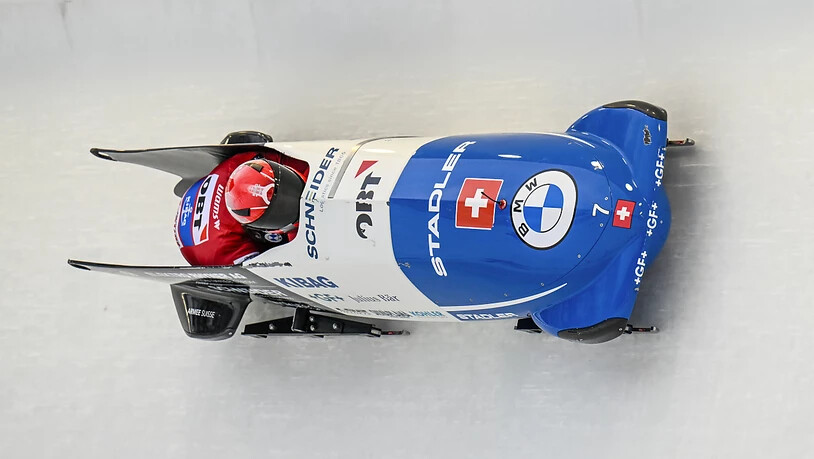 Michael Vogt und Sandro Michel rasen der Silbermedaille entgegen. (Archivaufnahme)