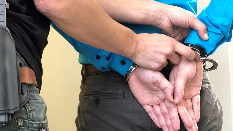 In Haft: Der in St. Gallen wohnhafte Täter wurde von der Staatsanwaltschaft Graubünden in den vorzeitigen Vollzug einer Freiheitsstrafe versetzt.