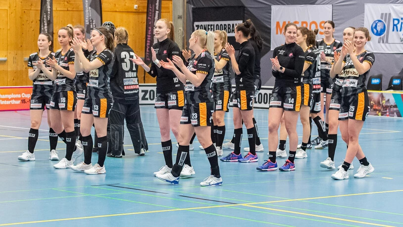 Ein Perspektiventeam: In der neuen Frauen-Mannschaft von Swiss Unihockey gehören mit Nicole Capatt, Rahel Wyss und Soraya Gansner auch drei Bündnerinnen von Piranha Chur dazu.