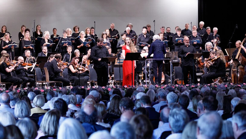 Meisterliche «Nachschöpfung»: Mit Joseph Haydns Oratorium «Die Schöpfung» setzte das Festival Klosters Music einen Höhepunkt. Das Kammerorchester Basel und der Chor des Bayerischen Rundfunks legen einen fulminanten Auftritt hin.