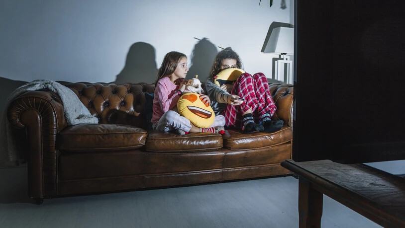Erschreckende Bilder: Kinder sehen im TV viele Dinge, die nicht für sie geeignet sind.