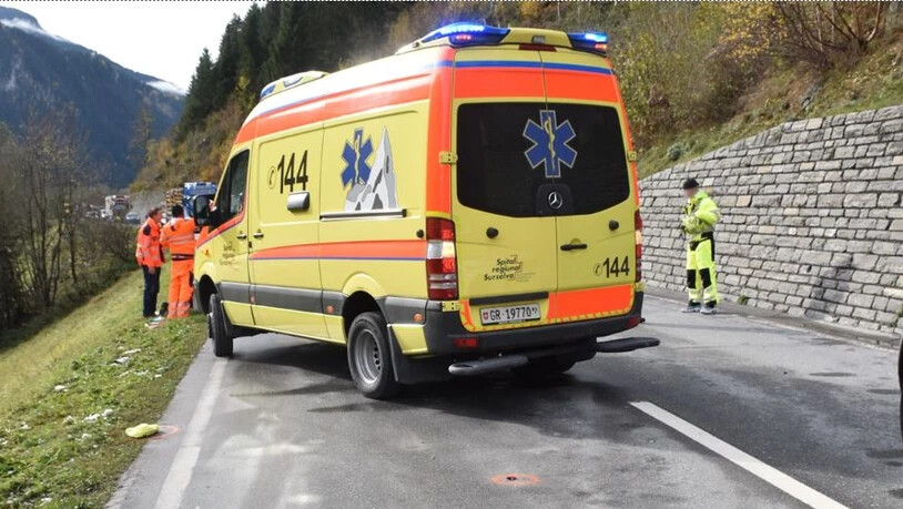 Schwerer Verkehrsunfall: Der Mann ist bei einer Baustelle von einem Auto angefahren worden.
