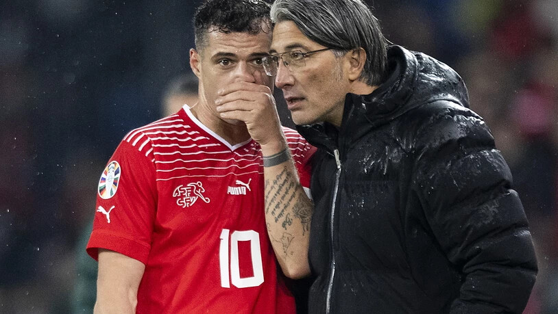 Der Captain und der Trainer: Das Verhältnis zwischen Granit Xhaka und Murat Yakin dürfte beim Schweizerischen Fussballverband in die Analyse einfliessen