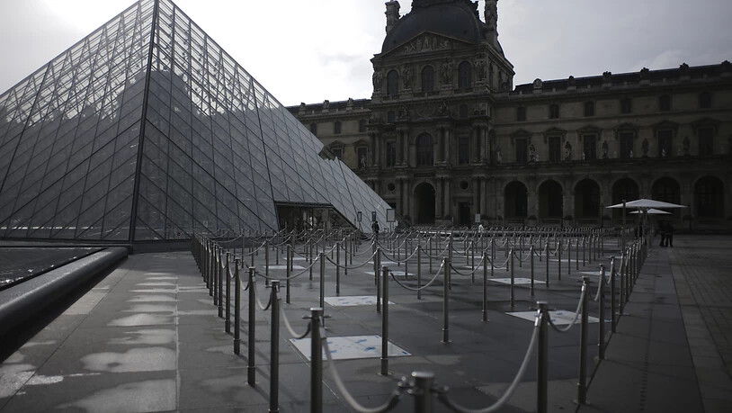 ARCHIV - Nach Wasserschäden im Pariser Louvre bleiben bis auf Weiteres mehrere Säle geschlossen. Foto: Lewis Joly/AP/dpa