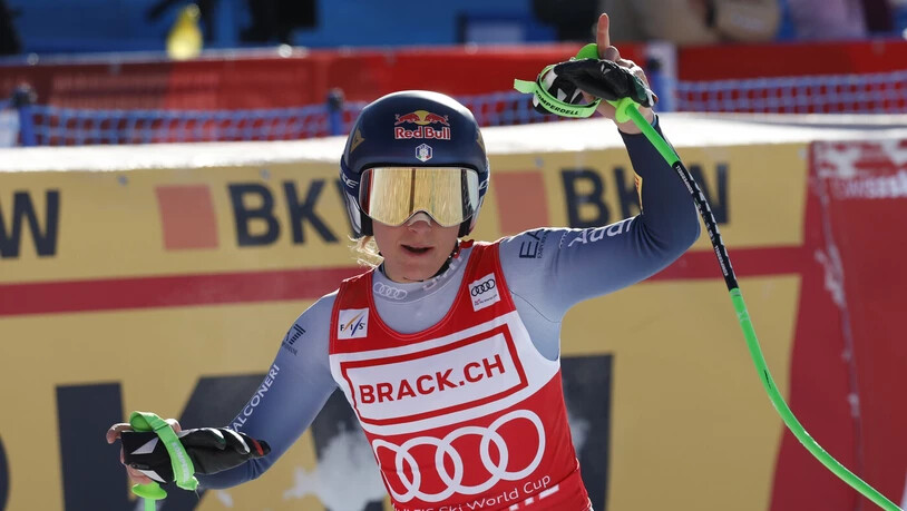 Nicht unzufrieden: Zwar reicht es Sofia Goggia nicht zum Sieg, sie wird aber Zweite in der Abfahrt von St. Moritz.