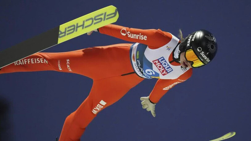 Bei der Junioren-WM in Kanada sprang Sina Arnet in den 9. Rang