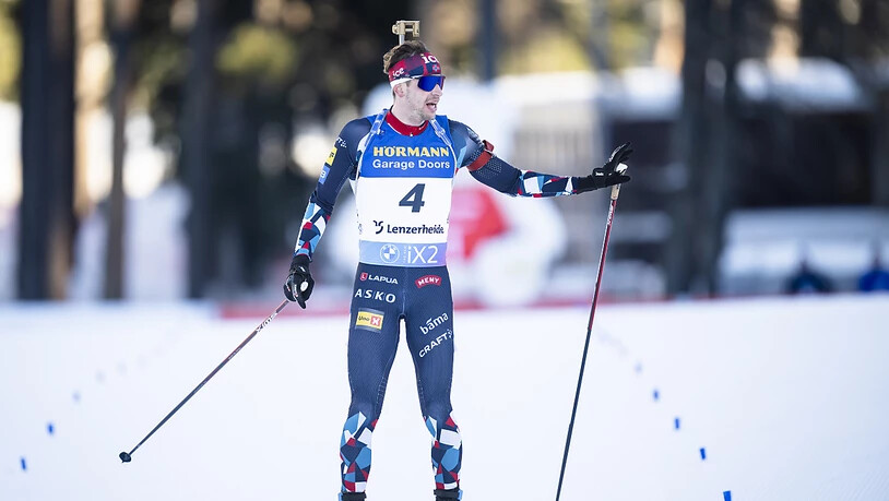 Sturla Holm Laegreid läuft am Samstag als Dritter ins Ziel. Er ahnt wohl schon, dass Ungemach auf ihn zukommen wird