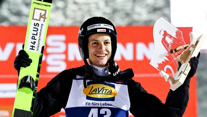 Der vorläufige Höhepunkt: In Klingenthal sprang Deschwanden als Zweiter erstmals im Weltcup aufs Podest