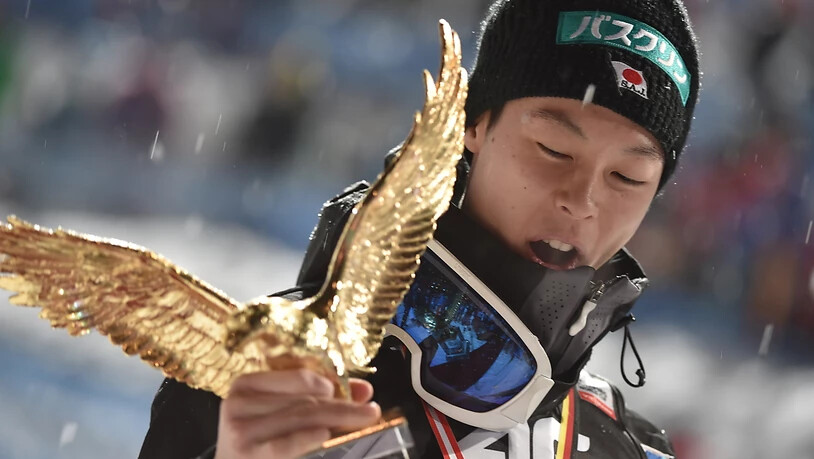 2019 und 2022 sicherte sich Ryoyu Kobayashi schon zweimal den goldenen Adler für den Tour-Gesamtsieg