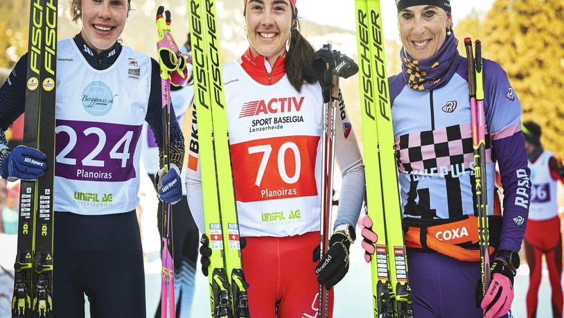 Siegertreppchen Nummer 1: Giuliana Werro (Mitte) siegt bei den Frauen vor Carla Nina Wohler (rechts) und Sigrid Mutscheller. 