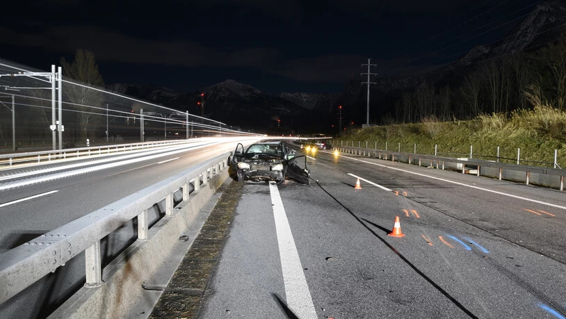 Die Unfallstelle auf der Autobahn bei Trimmis Richtung Landquart.