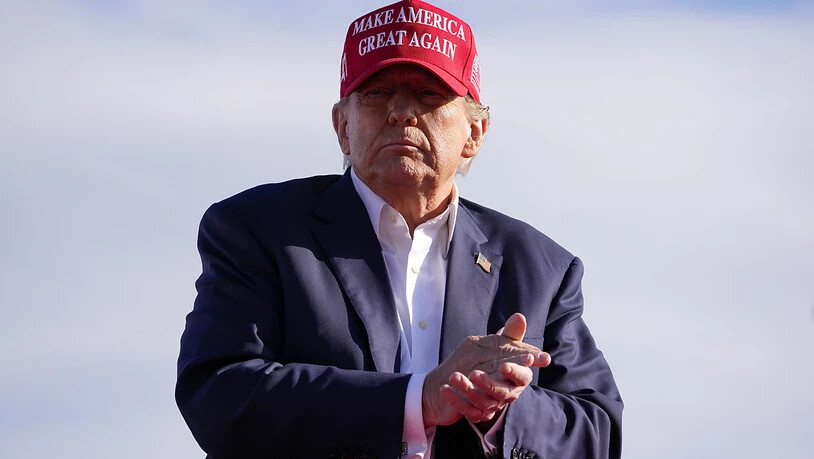 ARCHIV - Donald Trump, ehemaliger US-Präsident und republikanischer Bewerber um die Präsidentschaftskandidatur. Foto: Jeff Dean/AP/dpa