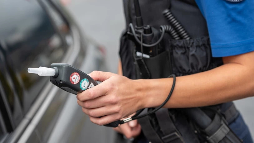 Kontrolle: Mit diesem Gerät führt die Polizei Atemlufttests durch.