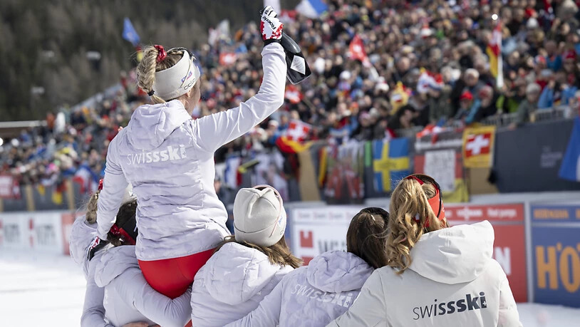 Auch die Fans im Stadion feierten Elisa Gasparin