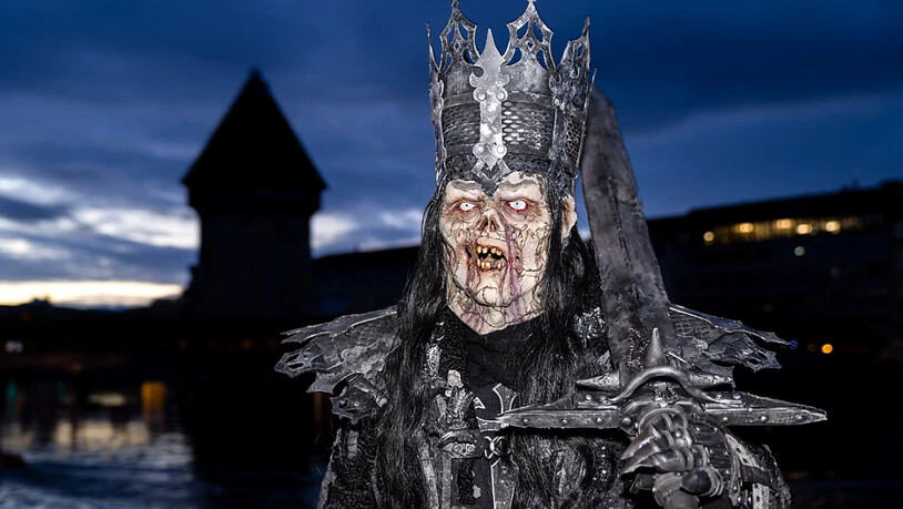 Die Fasnacht geht in die zweite Runde, die Masken sind wieder unterwegs. (Archivbild)