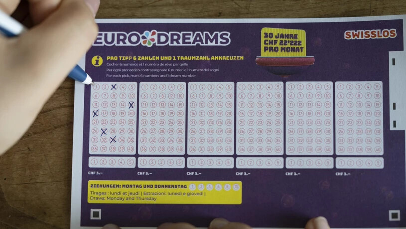 Ein Glückspilz aus der Deutschschweiz oder dem Tessin bekommt von Eurodreams fünf Jahre lang eine monatliche Rente von 2222 Franken. (Symbolbild)