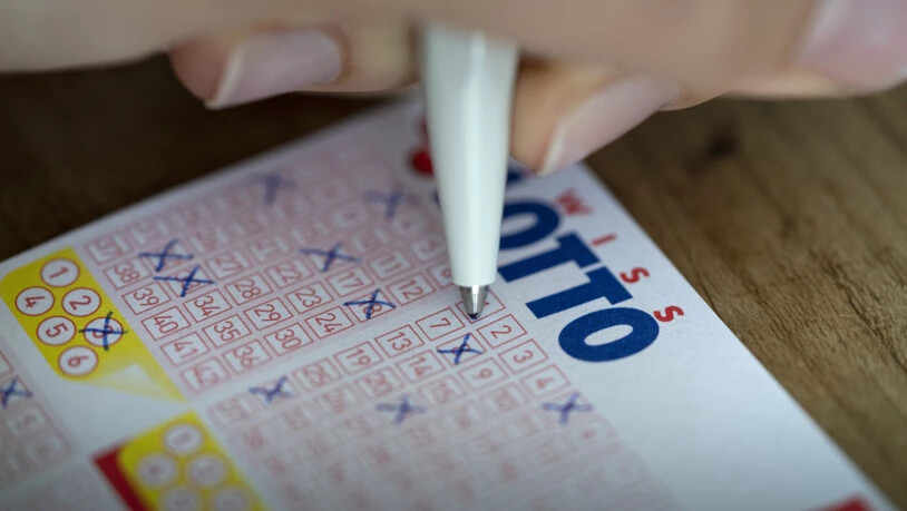 Für die nächste Ziehung am Mittwoch befinden sich 21 Millionen Franken im Jackpot. (Archivbild)
