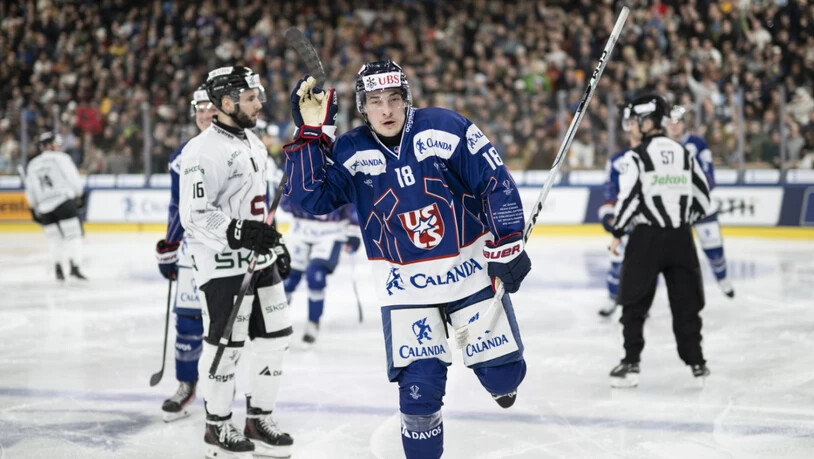 Aiden Fink und seine Teamkollegen von den US Collegiate Selects überzeugten am Spengler Cup