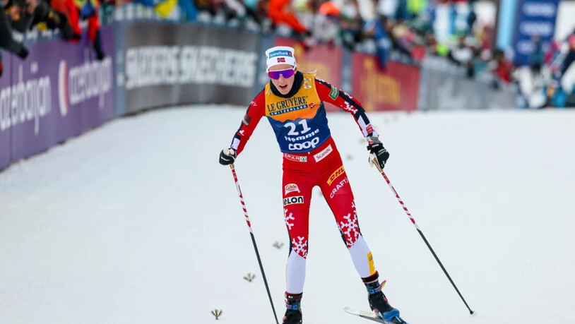 Karoline Simpson-Larsen trifft am Sonntag als Etappensiegerin auf der Alpe Cermis ein