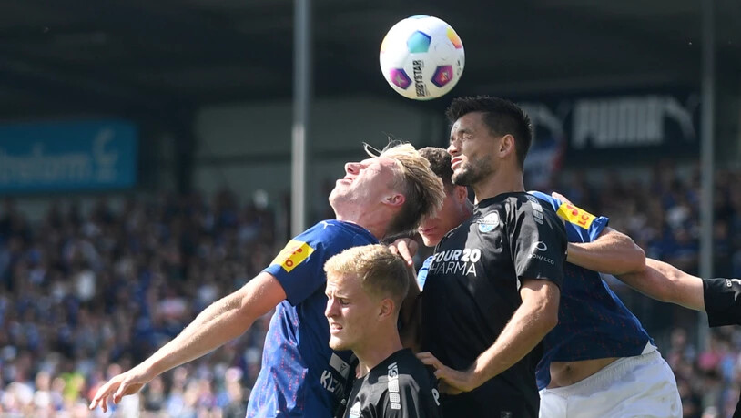 Colin Kleine-Bekel (links) spielt auf Leihbasis für den FC St. Gallen