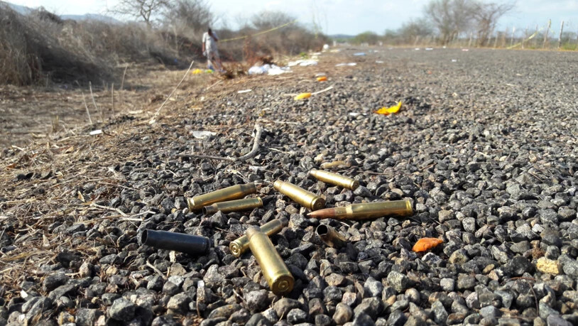ARCHIV - Patronen und Hülsen liegen am 01.07.2017 auf dem Boden in Villa Union (Sinaloa, Mexiko). Foto: Mario Rivera Alvarado/AP/dpa