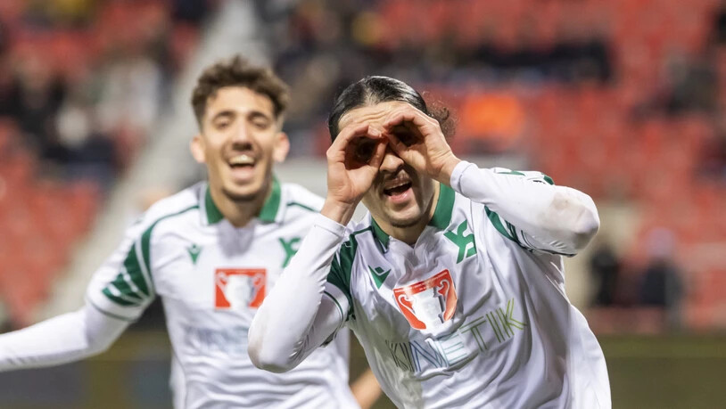 Elias Pasche jubelt über den Ausgleich für Yverdon