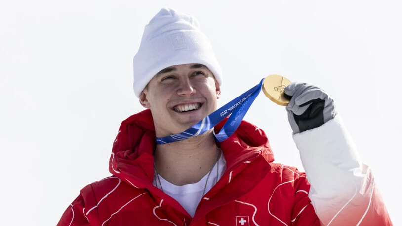 Goldjunge: Weltmeister Franjo von Allmen ist auch in der Olympia-Abfahrt nicht zu schlagen